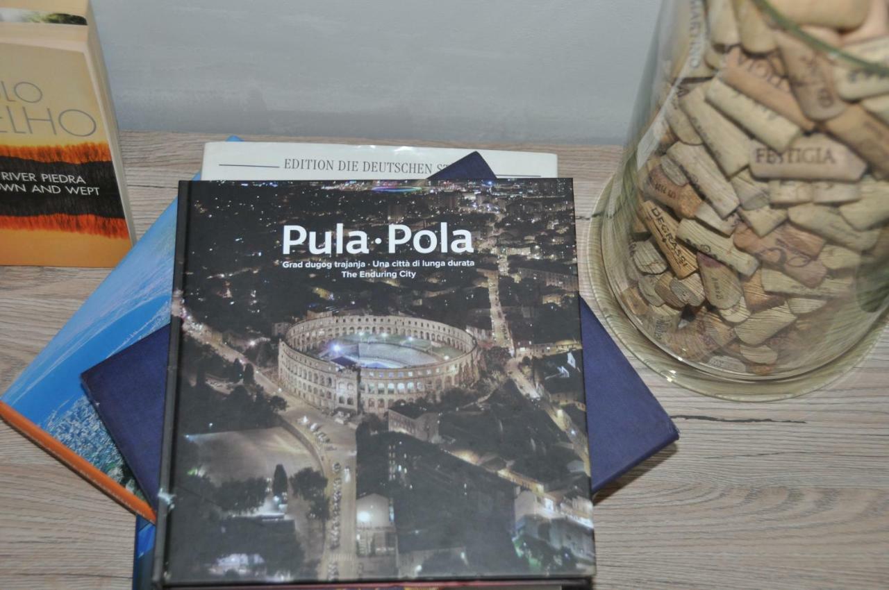 Holiday House Arena Villa Pula Exterior foto