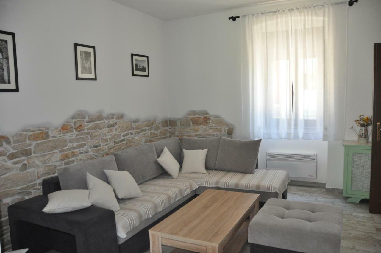 Holiday House Arena Villa Pula Exterior foto